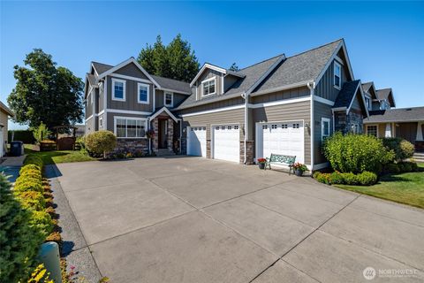 Photo of 1739 Emerald Way, Lynden, WA 98264 (MLS # 2417848)