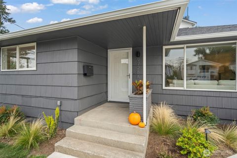 Photo of 9728 57th Avenue S #A, Seattle, WA 98118 (MLS # 2487290)