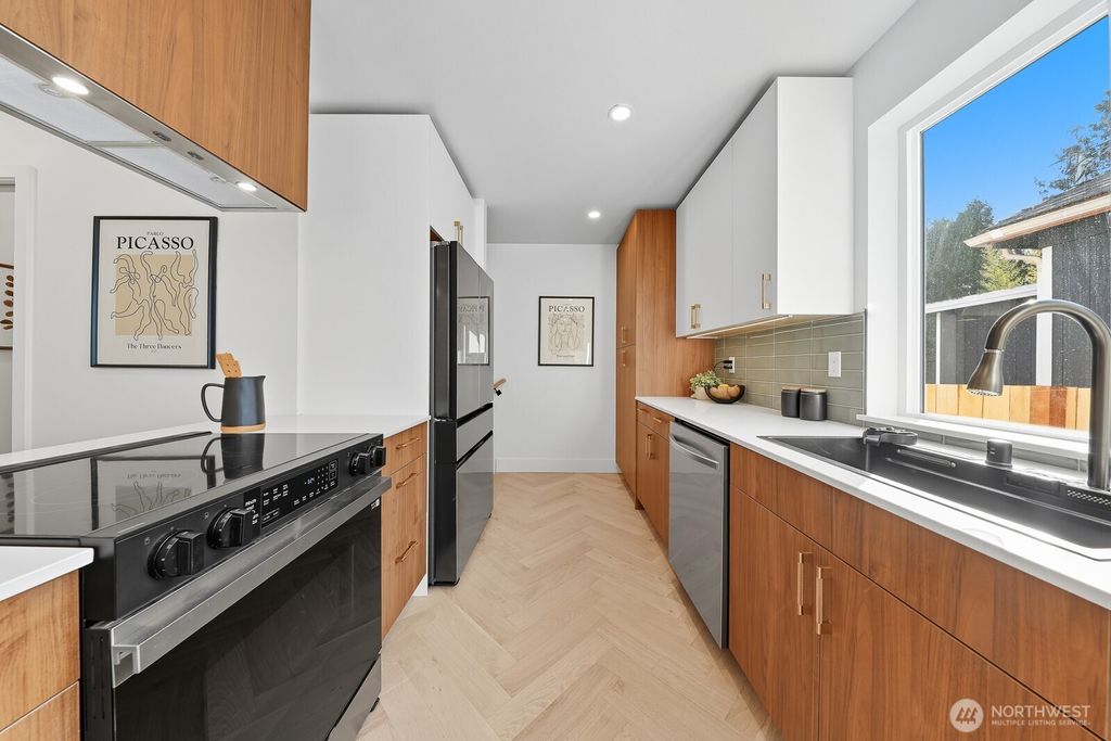 listing image 9369724055751049995