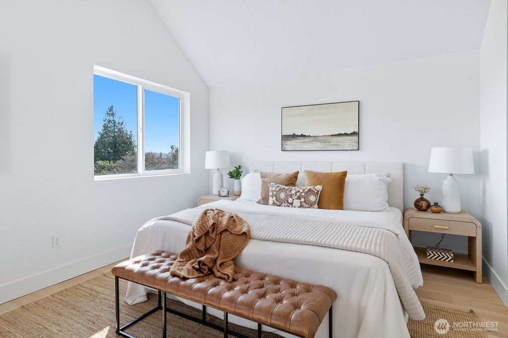 listing image 9368249264616786267