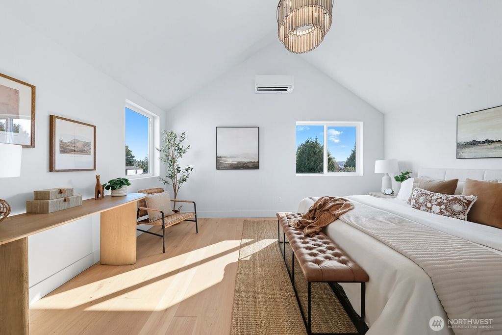 listing image 9360063983592826561