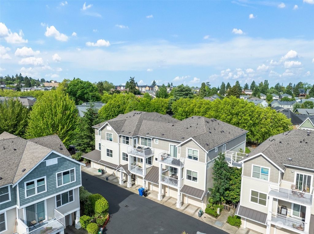 Photo of 2990 SW Raymond St St #202, Seattle, WA 98126 (MLS # 2238013)