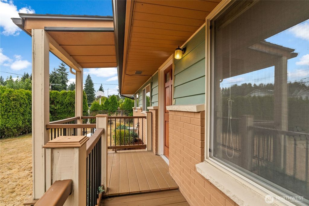 Photo of 1701 126th Street, Everett, WA 98208 (MLS # 2418171)