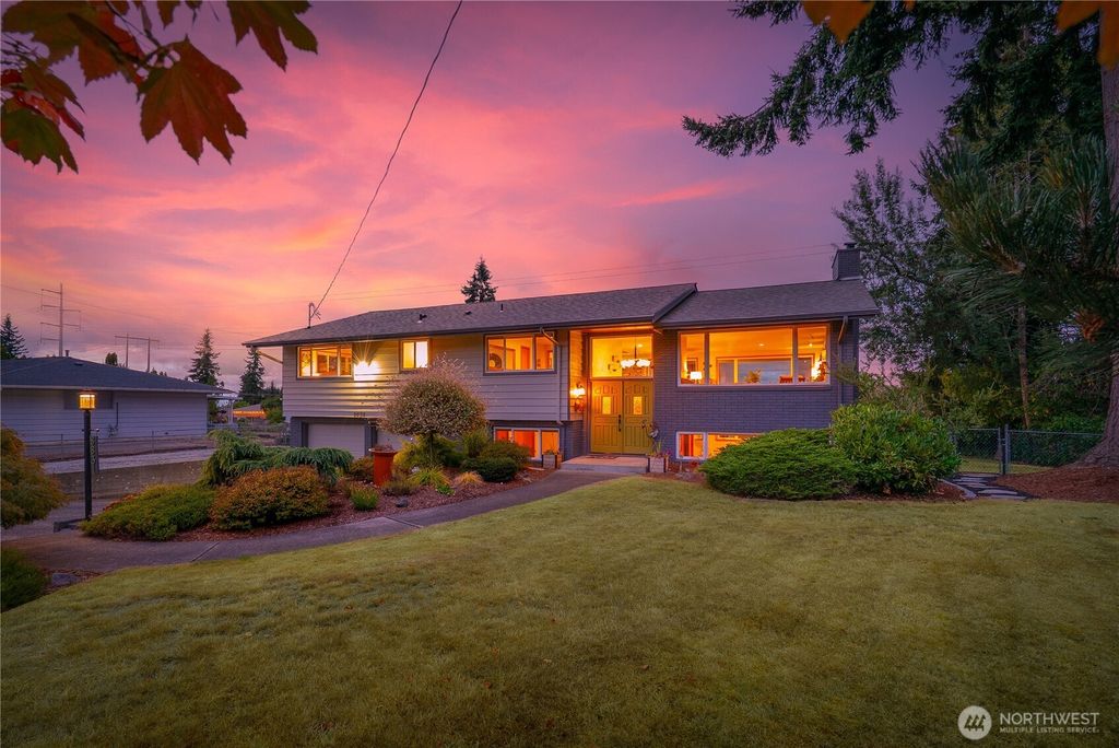Photo of 8831 RIVERCREST AVENUE Ave, Everett, WA 98208 (MLS # 2443979)