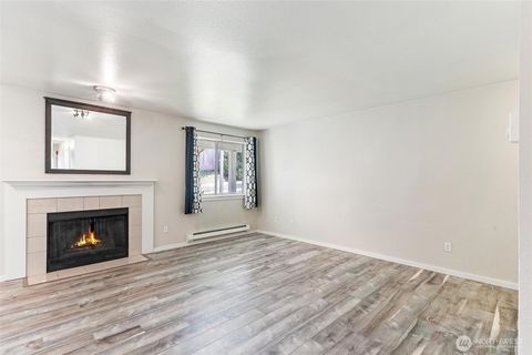 Photo of 15415 35th Avenue W #F105, Lynnwood, WA 98087 (MLS # 2367743)