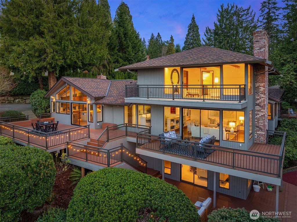Photo of 5263 Forest Avenue SE, Mercer Island, WA 98040 (MLS # 2341689)