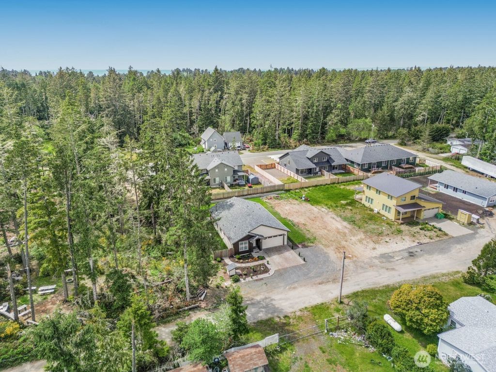Photo of 27905 V Street, Ocean Park, WA 98640 (MLS # 2526482)