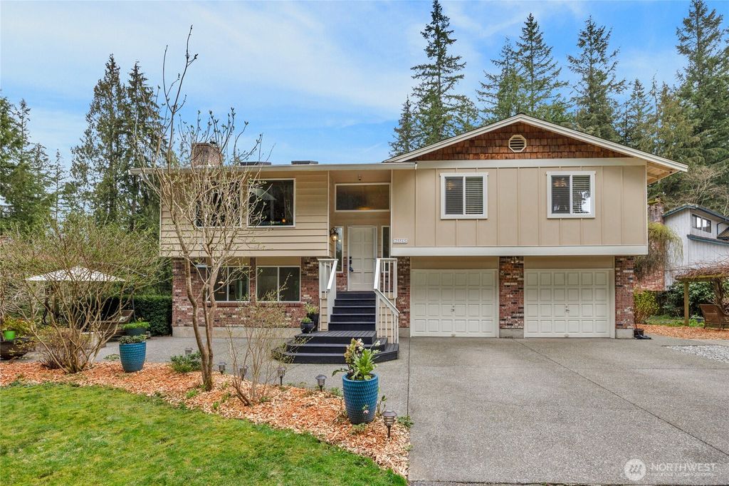 Photo of 25515 Mountain Drive, Arlington, WA 98223 (MLS # 2336318)