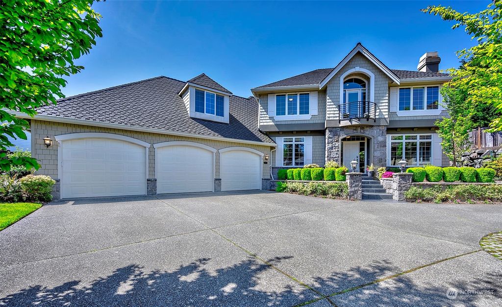 Photo of 4221 194th Place NE, Sammamish, WA 98074 (MLS # 2078340)