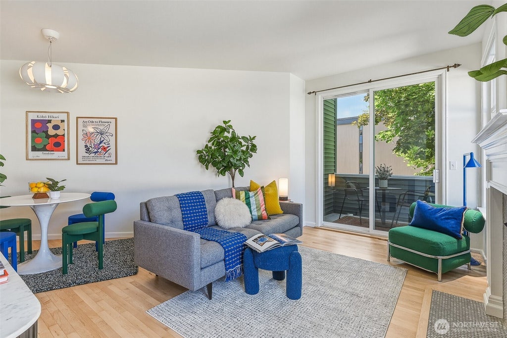 Photo of 6551 5th Avenue NE #B, Seattle, WA 98115 (MLS # 2526734)