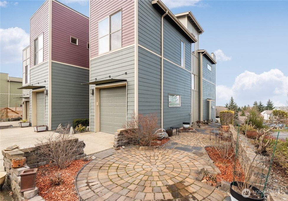 3184 Vista Verde Lane SW