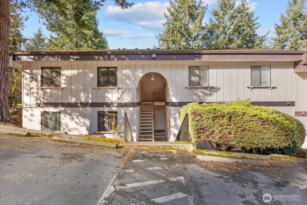 Photo of 11615 127th Lane NE #A1, Kirkland, WA 98034 (MLS # 2546934)