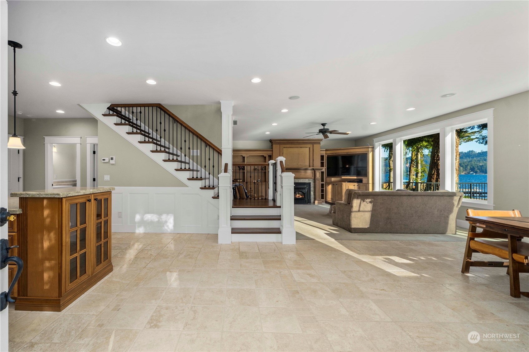 2515 Summit Lake Shore Road NW