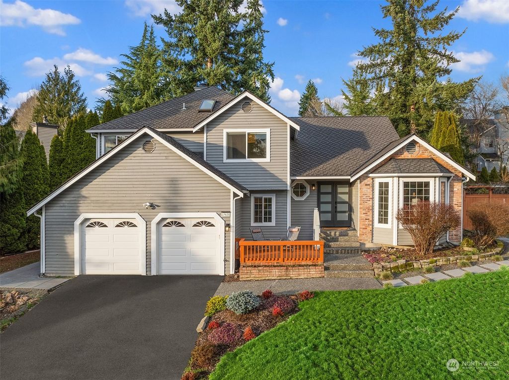 Photo of 17630 NE 128th Place, Redmond, WA 98052 (MLS # 2199609)