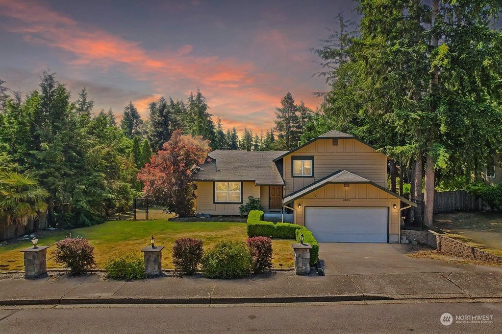 Photo of 23325 SE 264th Street, Maple Valley, WA 98038 (MLS # 2305123)