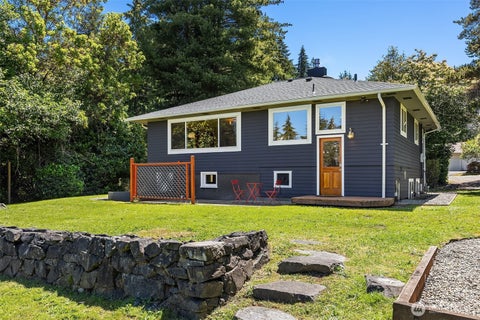 Photo of 10308 SW 116th Avenue, Vashon, WA 98070 (MLS # 2537617)