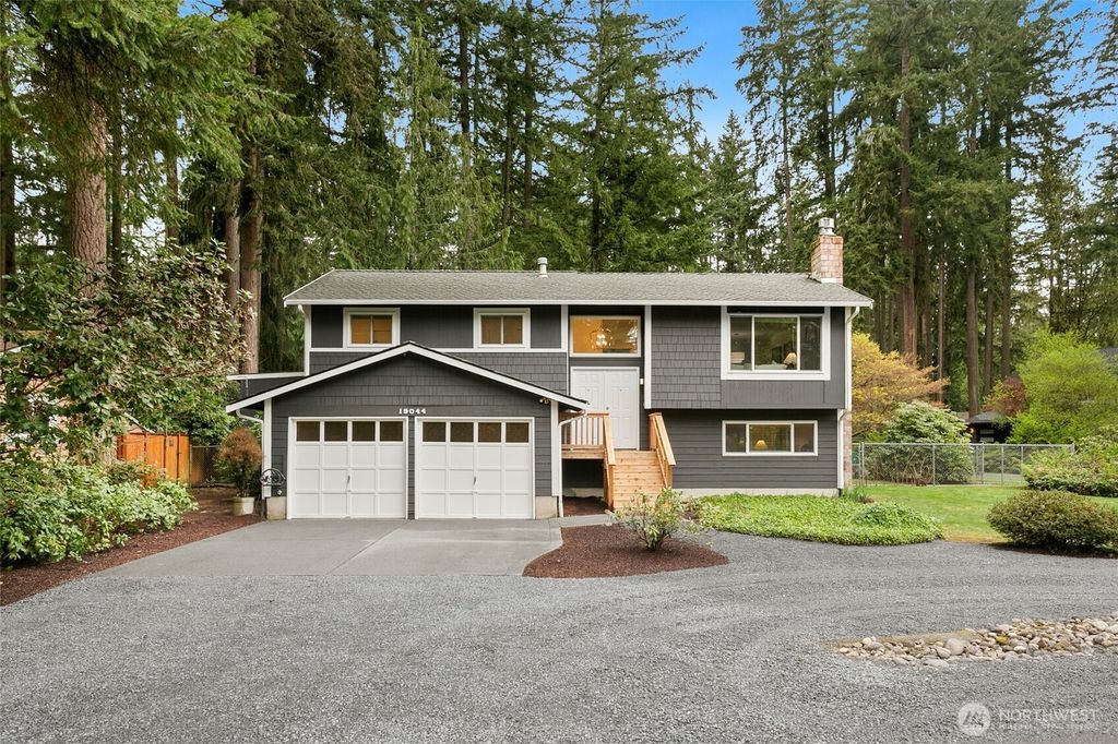 Photo of 19044 NE 165th Place, Woodinville, WA 98072 (MLS # 2507577)