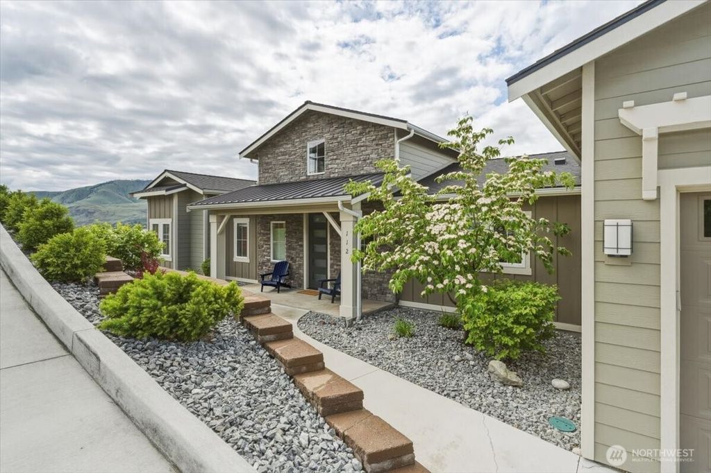 Photo of 112 Mayer Drive, Chelan, WA 98816 (MLS # 2524474)