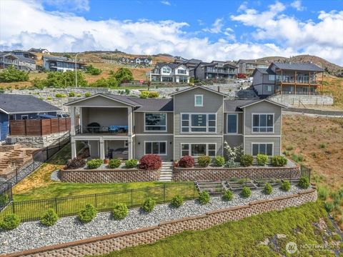 Photo of 112 Mayer Drive, Chelan, WA 98816 (MLS # 2524474)