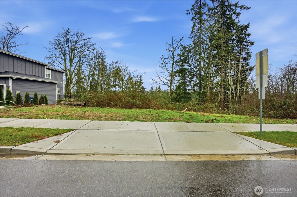 Photo of 13655 SE 88th Way, Newcastle, WA 98059 (MLS # 2494038)