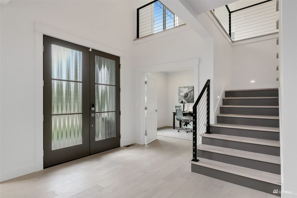 Photo of 3718 88th Avenue SE, Mercer Island, WA 98040 (MLS # 1982236)