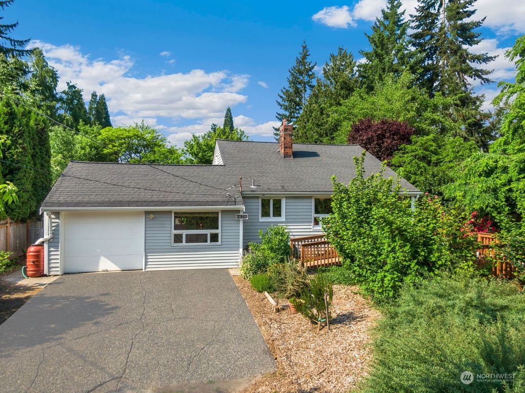 Photo of 3910 NE 135th Street, Seattle, WA 98125 (MLS # 2071402)