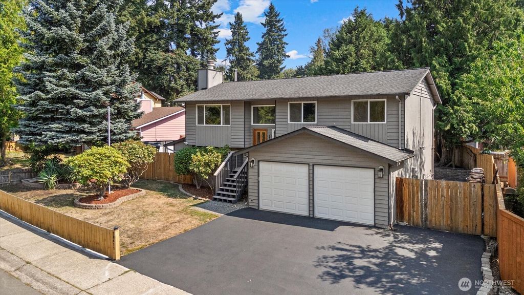 Photo of 18411 22nd Drive SE, Bothell, WA 98012 (MLS # 2426480)