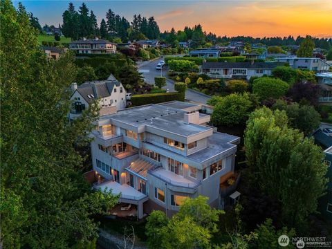 Photo of 8508 54TH Avenue NE, Seattle, WA 98115 (MLS # 2490136)