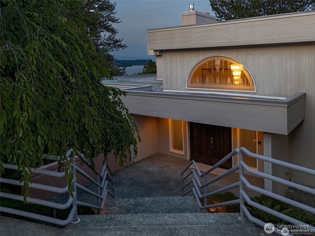 Photo of 8508 54TH Avenue NE, Seattle, WA 98115 (MLS # 2490136)