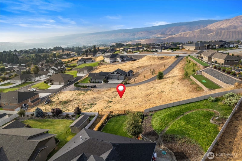 874 Autumn Crest Drive