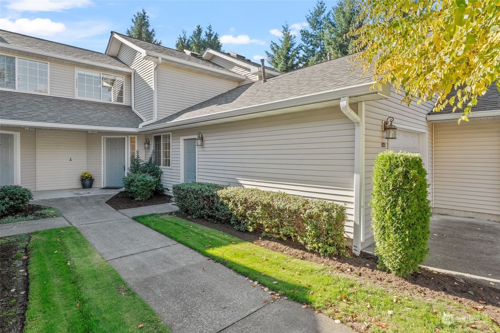 Photo of 1921 S 368th Place, Federal Way, WA 98003 (MLS # 2170401)