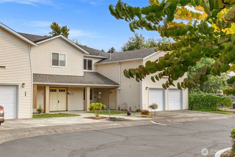 Photo of 739 Cascade Palms Ct, Sedro Woolley, WA 98284 (MLS # 2432412)