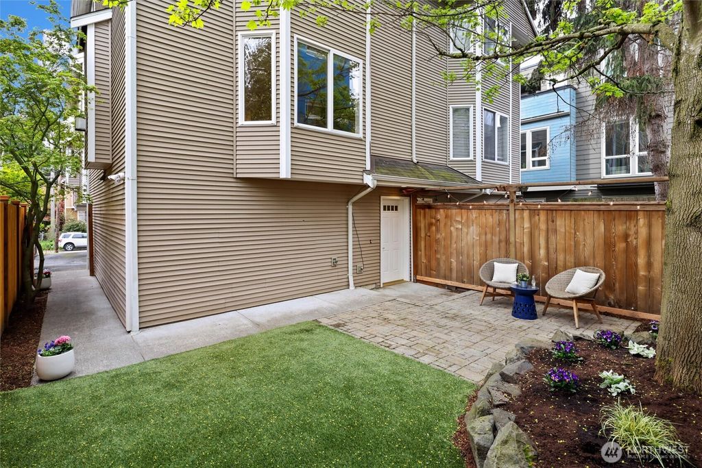 Photo of 1548 NW 58th Street #B, Seattle, WA 98107 (MLS # 2507247)