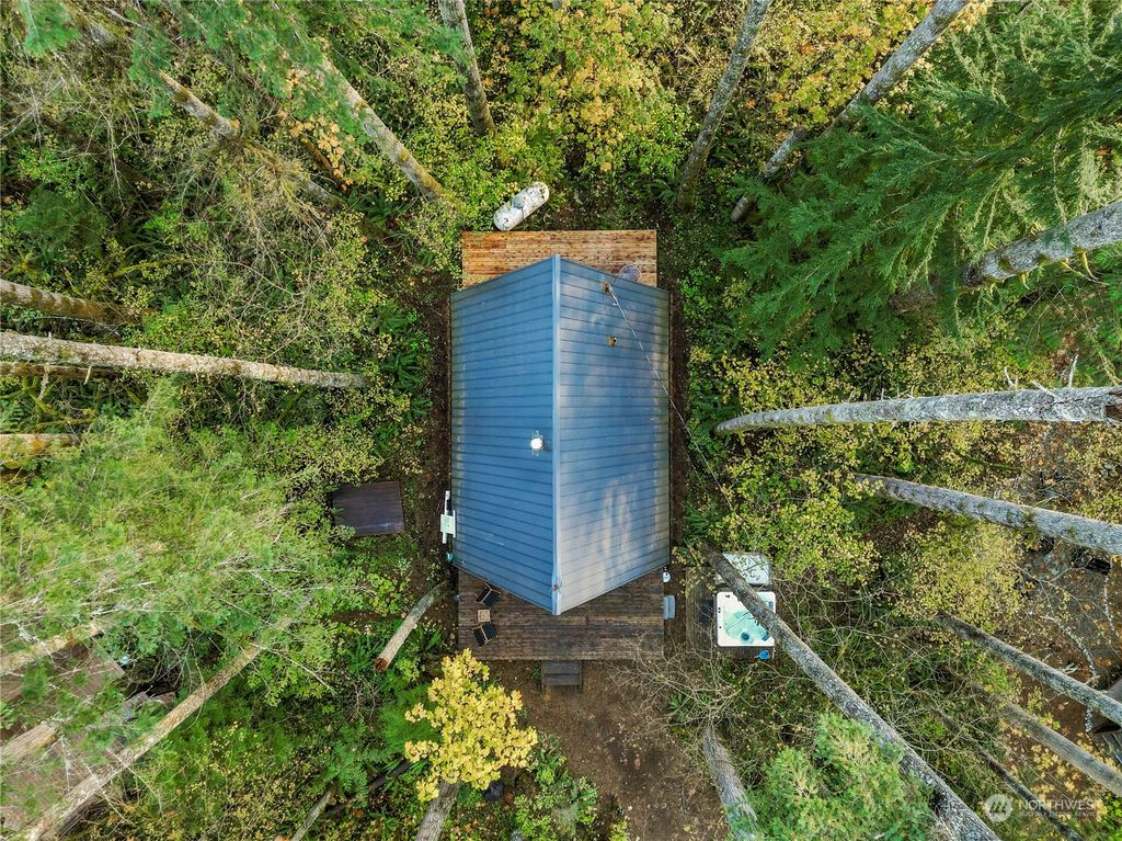Photo of 76141 NE 122nd Street, Skykomish, WA 98288 (MLS # 2298700)
