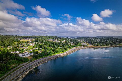 A home in Bremerton