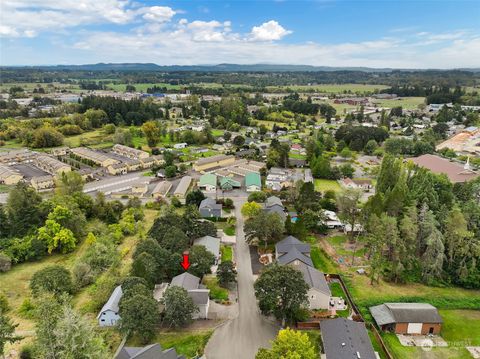 A home in Chehalis