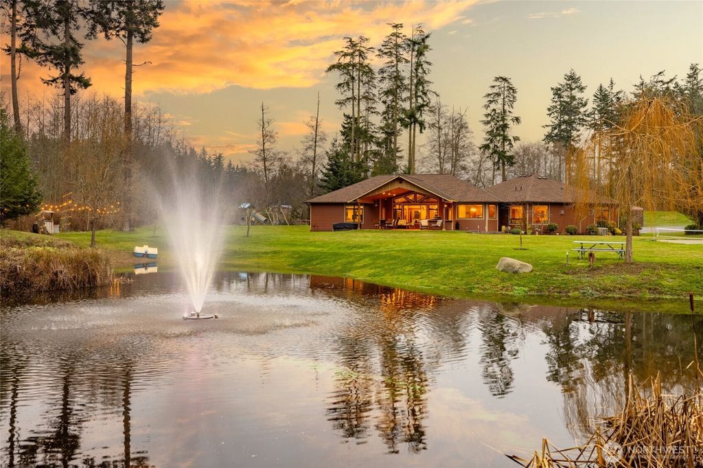 Photo of 1975 Zylstra Road, Oak Harbor, WA 98277 (MLS # 2465465)