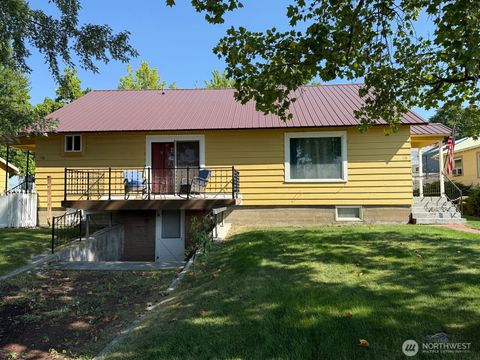 18 Cherry Avenue W Omak WA 98841