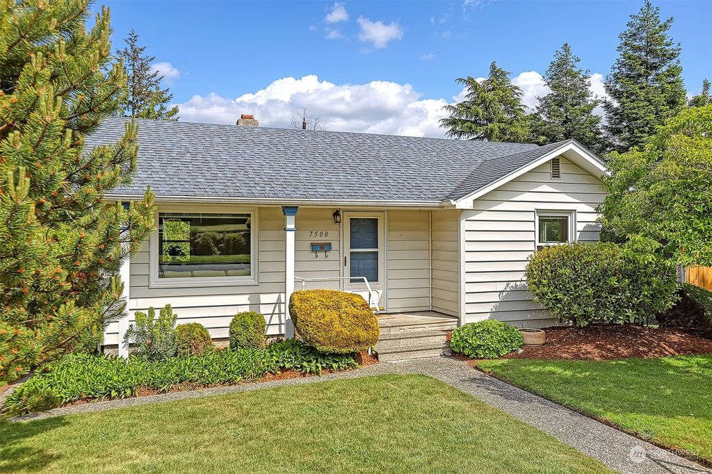 Photo of 7508 29th Avenue SW, Seattle, WA 98126 (MLS # 2074969)