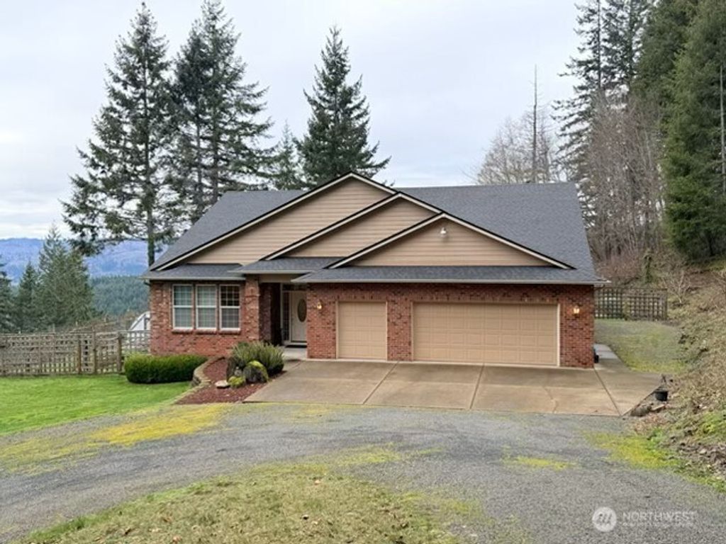 Photo of 255 Astro Drive, Kelso, WA 98626 (MLS # 2479750)