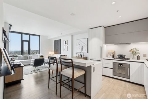 Photo of 889 Avenue Square NE #702, Bellevue, WA 98004 (MLS # 2440279)
