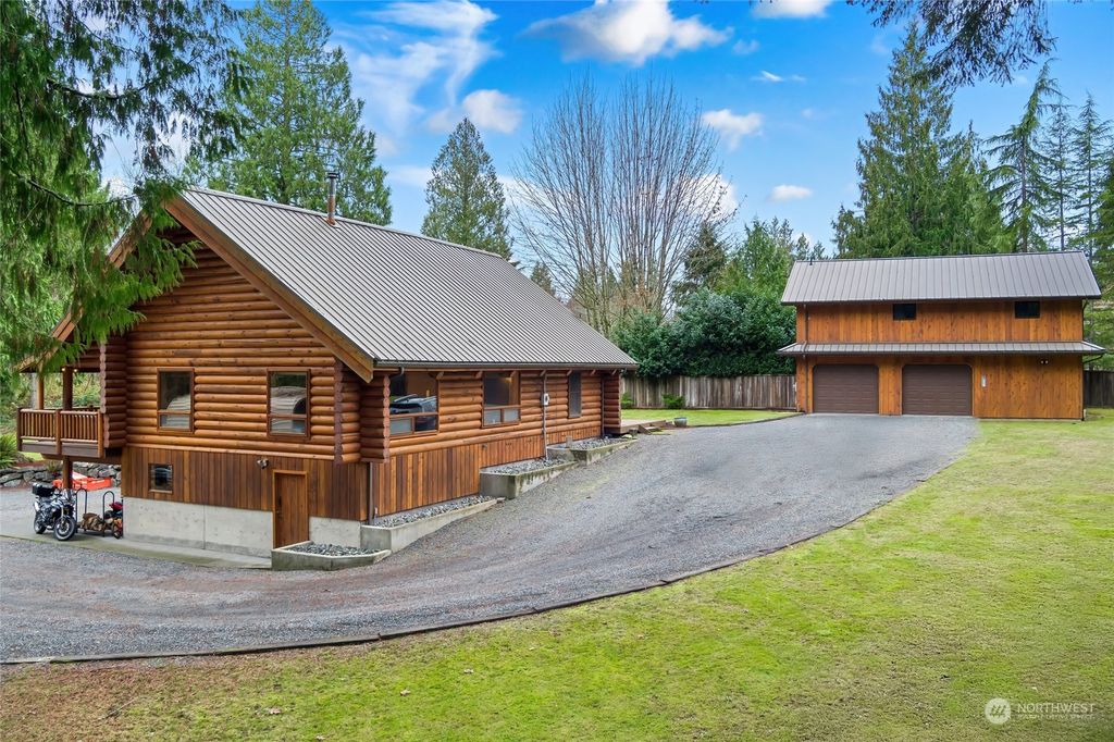 Photo of 13527 27th Street SE, Snohomish, WA 98290 (MLS # 2311097)