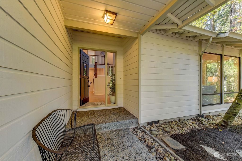 Photo of 3825 219th Avenue SE, Sammamish, WA 98075 (MLS # 2005717)