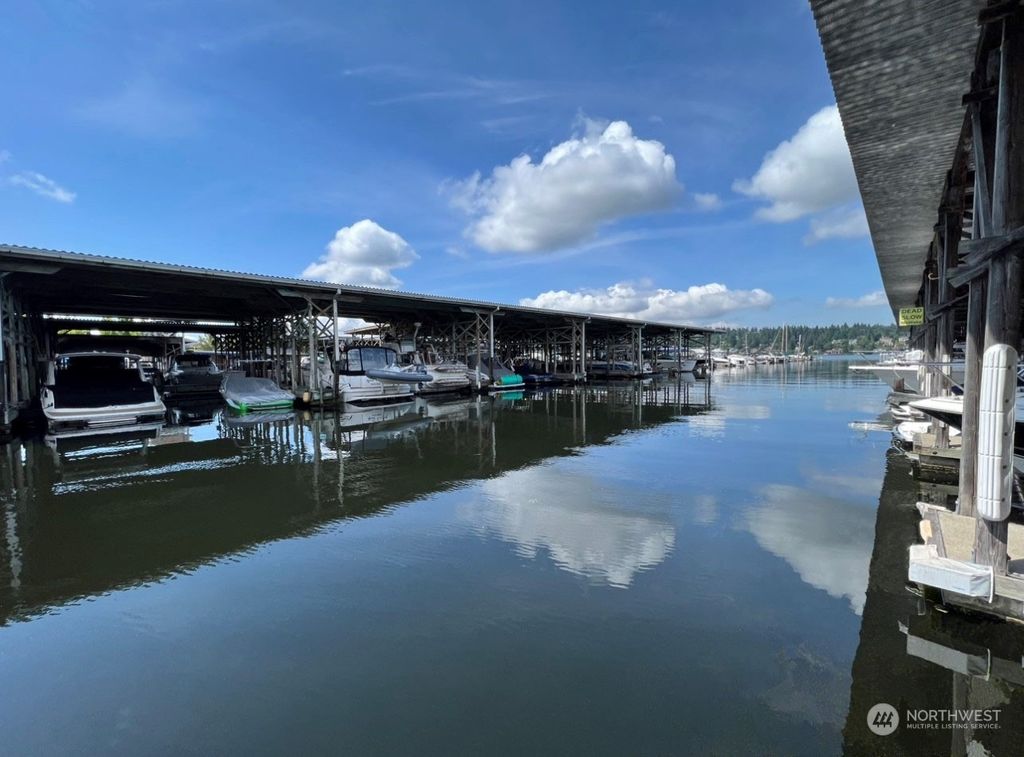 Photo of 3911 Lake Washington Boulevard SE #G-28, Bellevue, WA 98006 (MLS # 2132088)