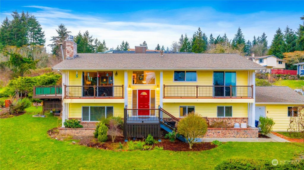 Photo of 9523 NE 137 Street, Kirkland, WA 98034 (MLS # 2318921)
