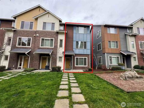 Photo of 15729 NE 14th Aly Aly, Bellevue, WA 98008 (MLS # 2492016)