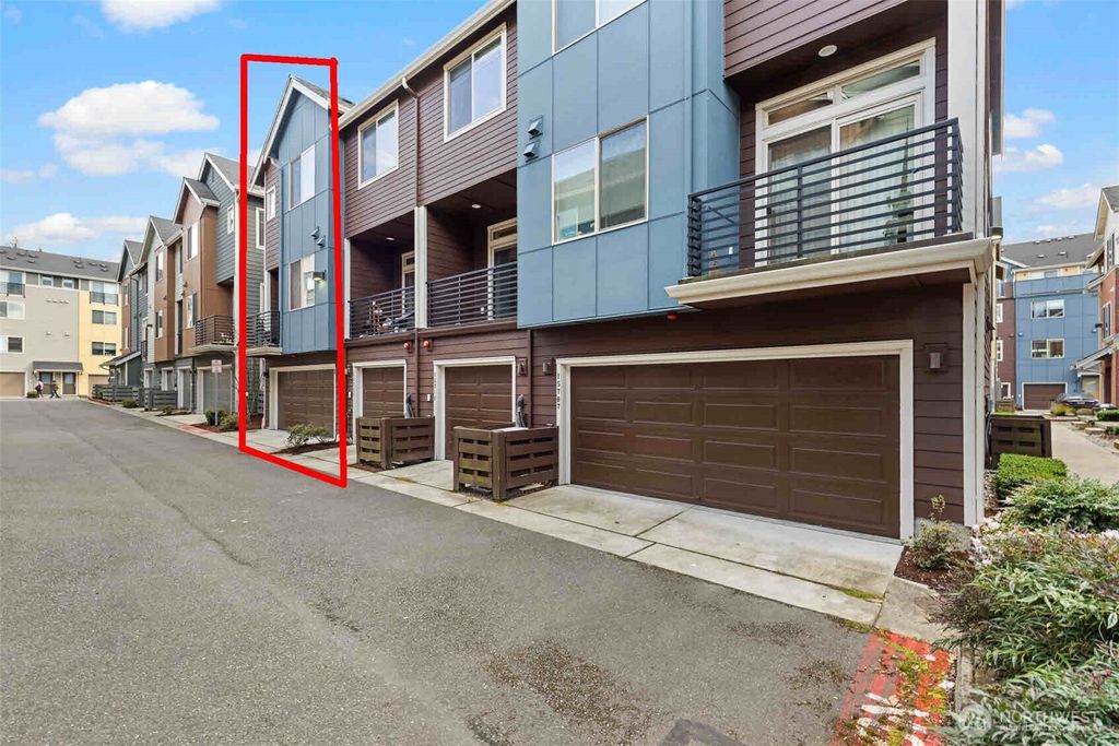 Photo of 15729 NE 14th Aly Aly, Bellevue, WA 98008 (MLS # 2492016)