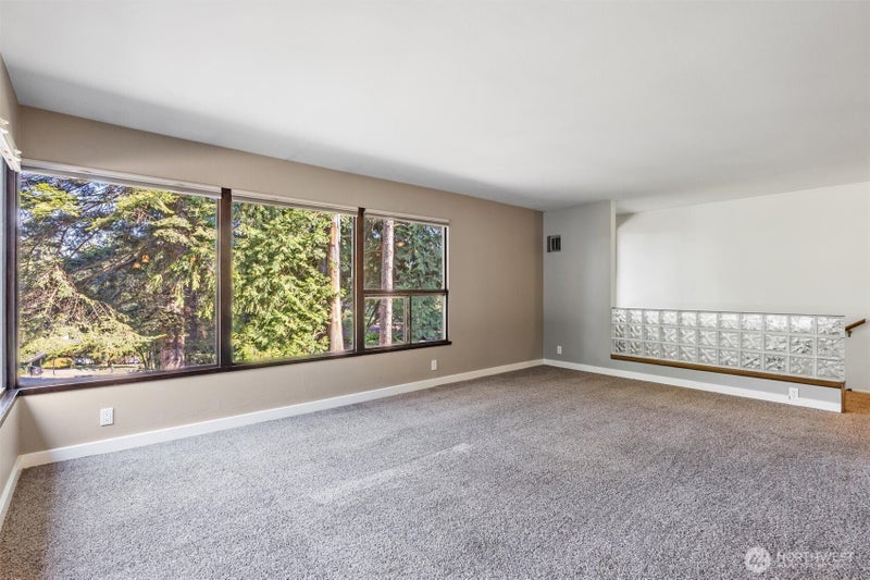 2515 NE 106th Place