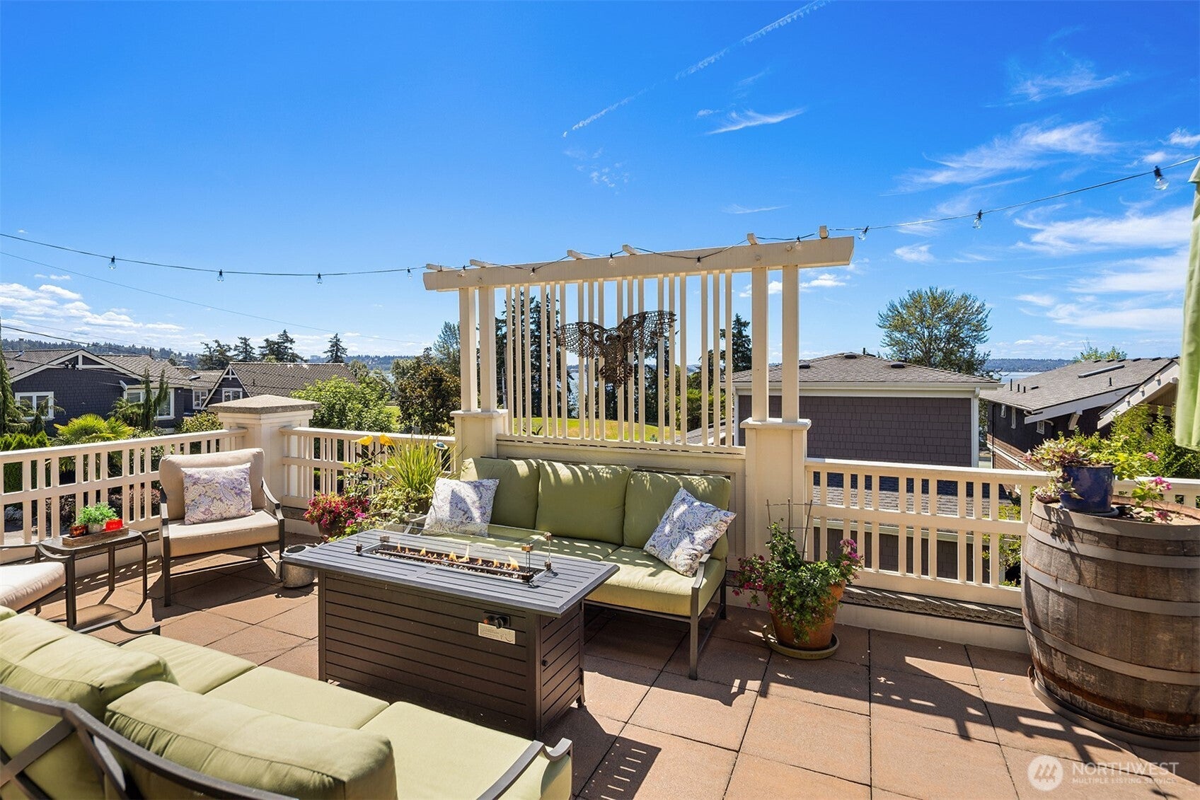 421 2nd Street W