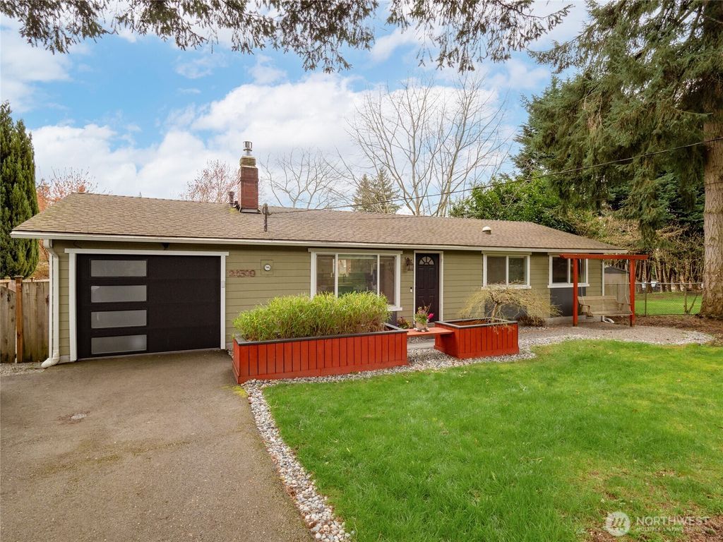 Photo of 24309 47th Avenue SE, Woodinville, WA 98072 (MLS # 2497476)